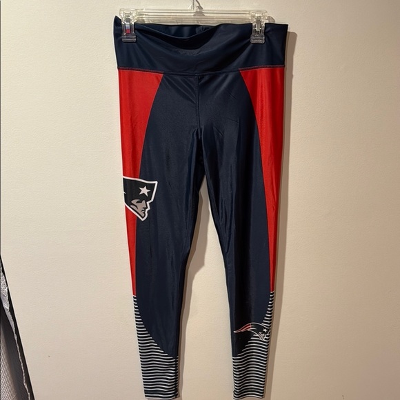 Women’s New England Patriots Red and Blue Leggings - Picture 1 of 3